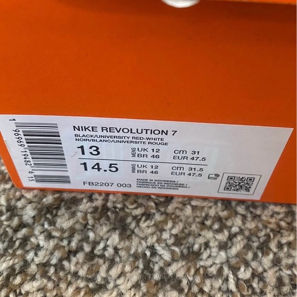 Nike Revolution 7 Men's Road Running Shoes - Picture 5 of 5